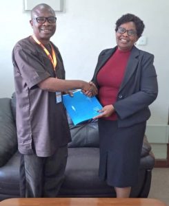 Lire la suite à propos de l’article Le Professeur Butoa Balingene, Directeur General de l&rsquo;ISP Goma, reçu à l&rsquo;Université DaystarUniversity de Nairobi